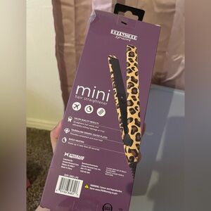 Leopard Print Mini Hair Straightener